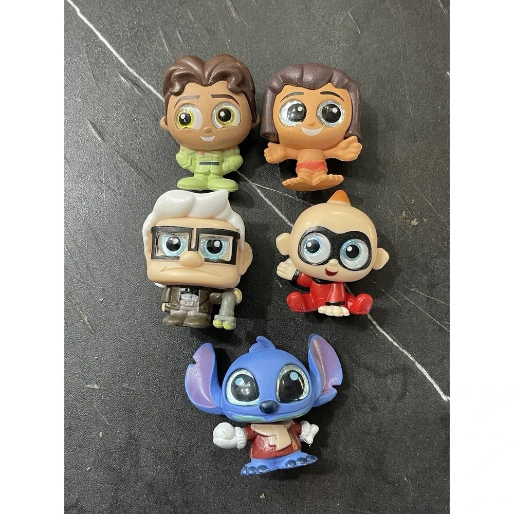 disney doorables lot Of 5 Stitch Up Incredibles